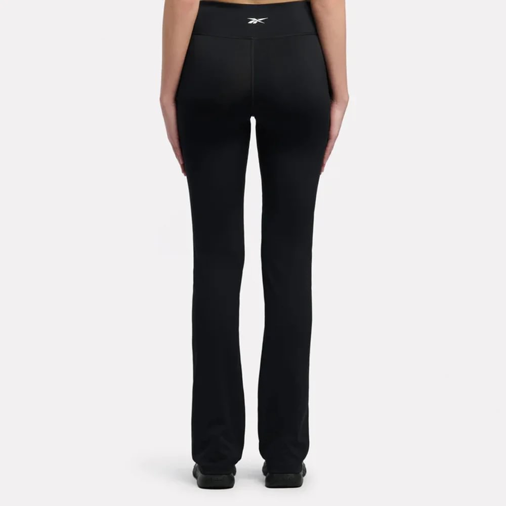 Pantalón Training | Core High Rise Bootcut Pant | Mujer - Reebok Chile